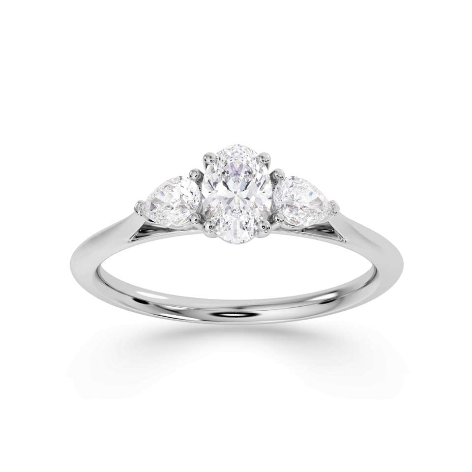 Oval Three Stone Engagment Ring